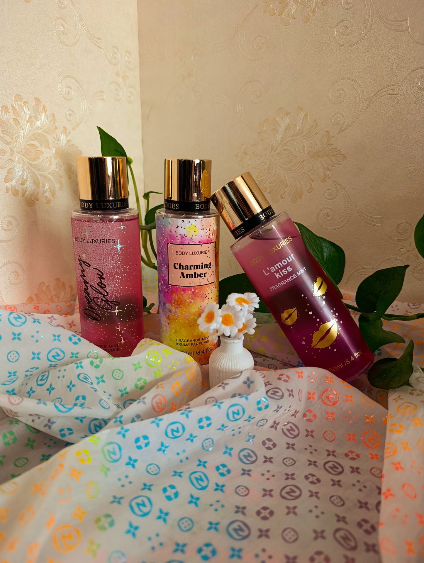 اسپری خوشبو کننده بدن زنانه بادی لاکچری